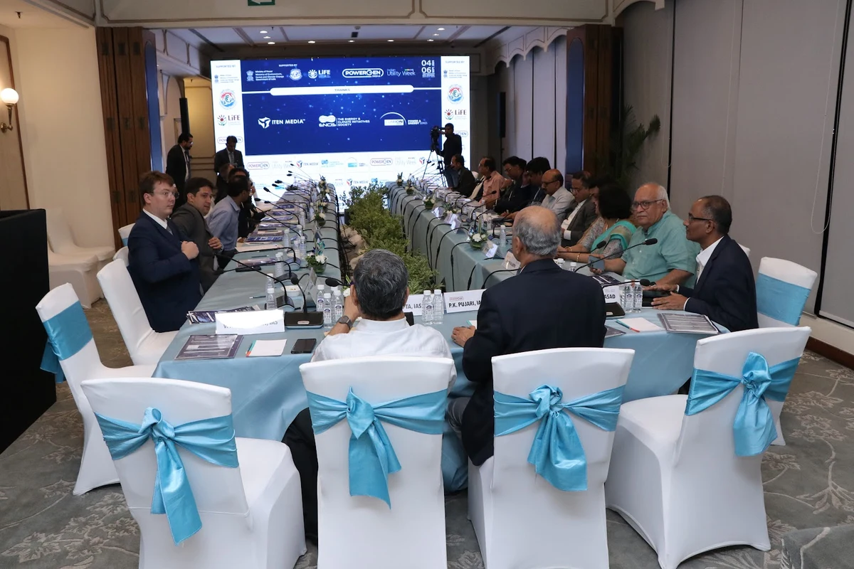 2024 Governing Council meeting photograph 4