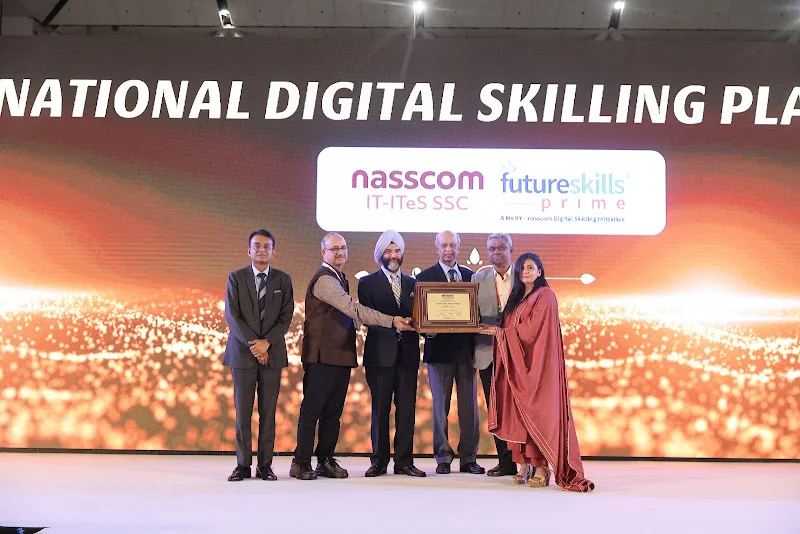 National digital skilling award recipients on the Bharat Electricity 2025 awards stage