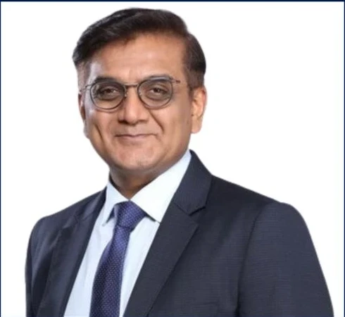 Shri Girish Tanti